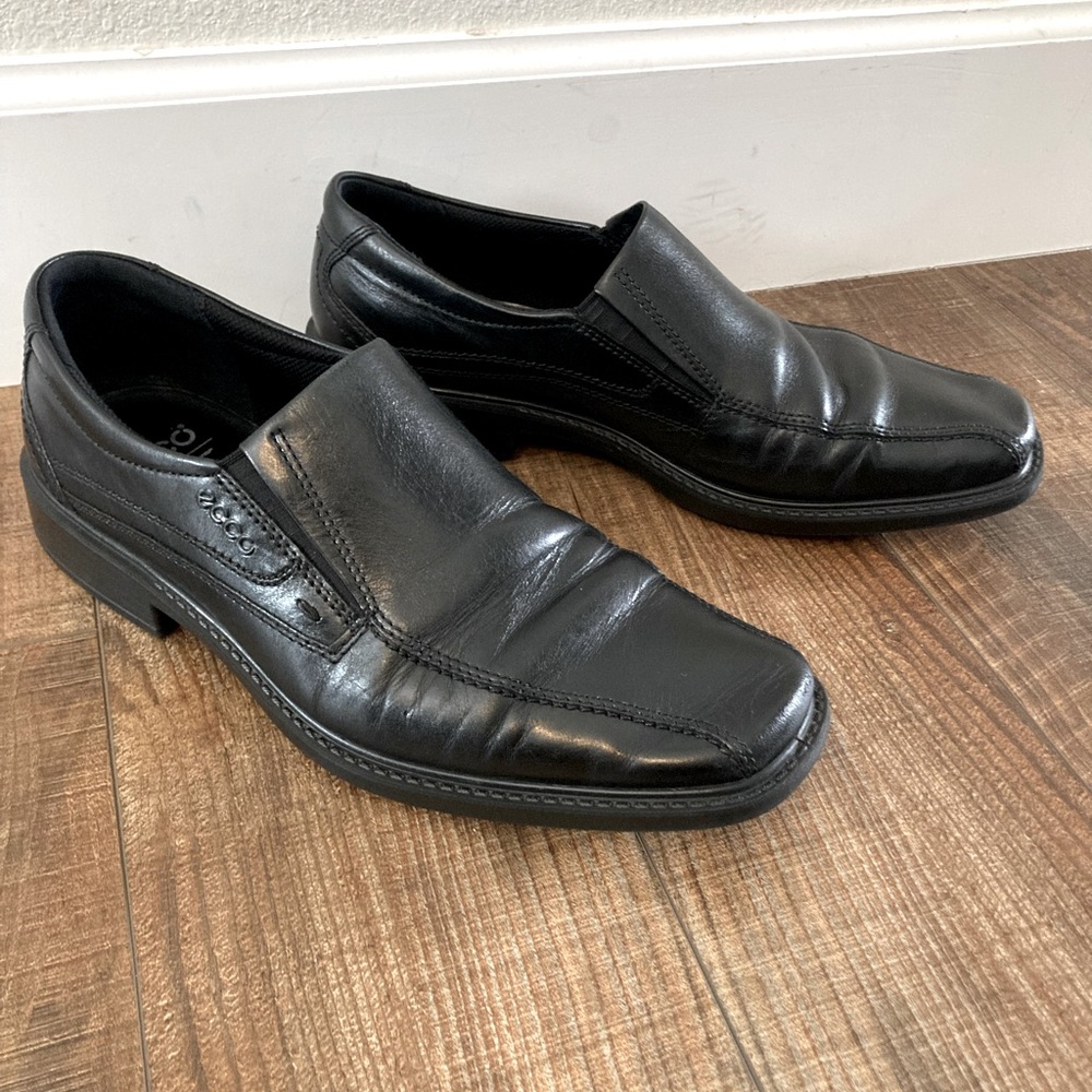 Ecco Black leather Helsinki Bicycle toe slip on 43